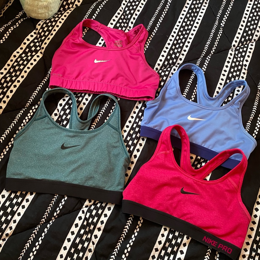 LOT OF NIKE SPORTS BRAS
